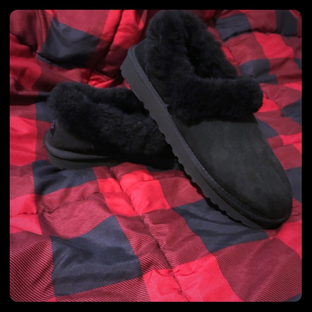 UGG Nita black slippers